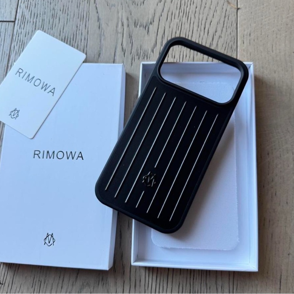 Rimowa iPhone case Aluminum iPhone 17 pro max black - Picture 2 of 6